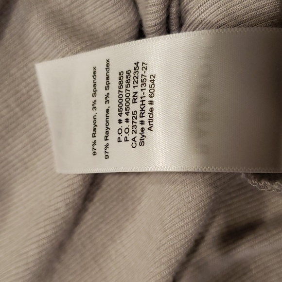 ARITZIA babaton | Sleeveless Ribbed Creamy Top Small - Picture 8 of 8